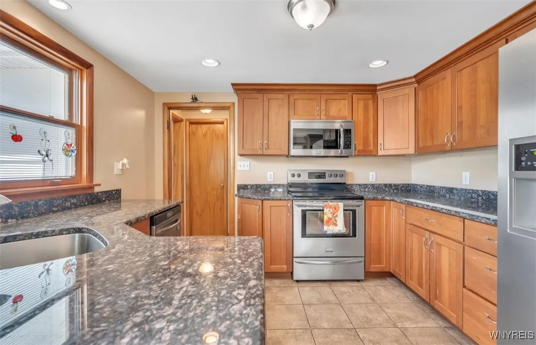 6634 Nash Road, Wheatfield, New York 14120, Wheatfield, New York 14120, 3 Bedrooms Bedrooms, 7 Rooms Rooms,1 BathroomBathrooms,Residential,Closed,6634 Nash Road, Wheatfield, New York 14120,B1607283