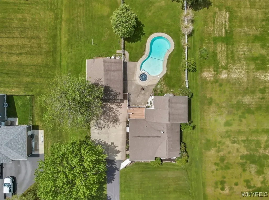 6634 Nash Road, Wheatfield, New York 14120, Wheatfield, New York 14120, 3 Bedrooms Bedrooms, 7 Rooms Rooms,1 BathroomBathrooms,Residential,Closed,6634 Nash Road, Wheatfield, New York 14120,B1607283
