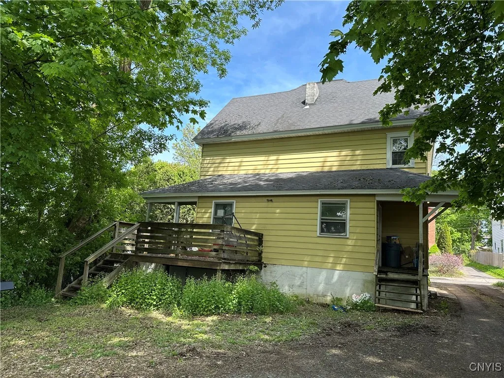 13 School Street, Auburn, New York 13021, Auburn, New York 13021, 6 Bedrooms Bedrooms, ,2 BathroomsBathrooms,Residential,Closed,13 School Street, Auburn, New York 13021,0,S1608772
