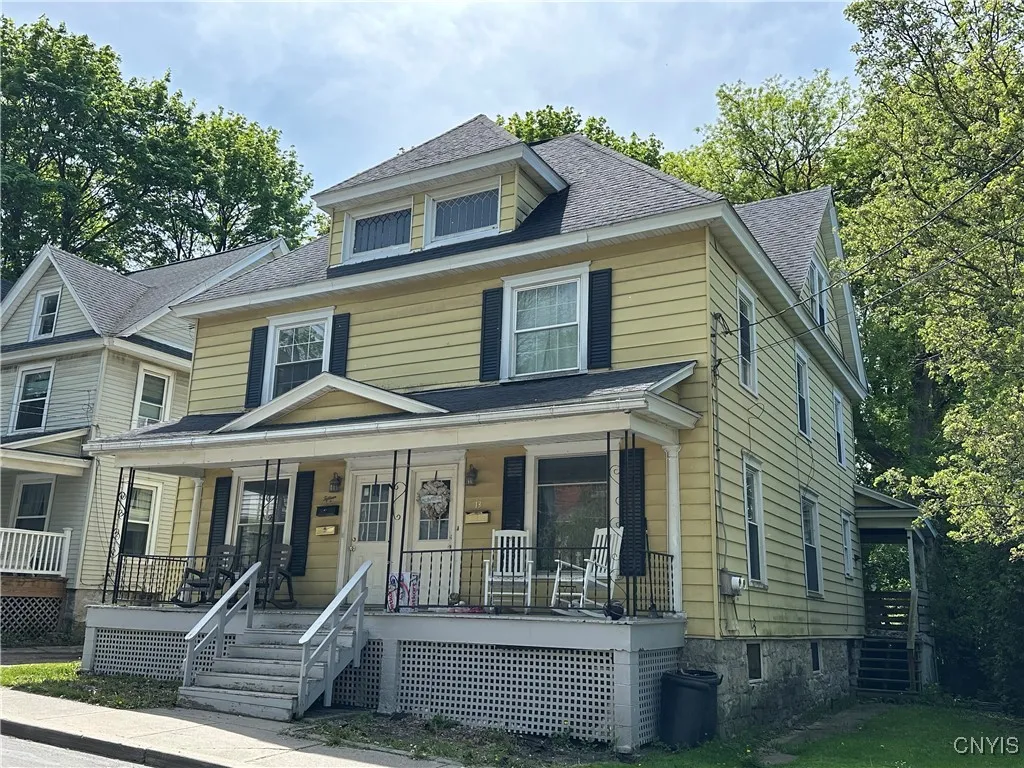 13 School Street, Auburn, New York 13021, Auburn, New York 13021, 6 Bedrooms Bedrooms, ,2 BathroomsBathrooms,Residential,Closed,13 School Street, Auburn, New York 13021,0,S1608772