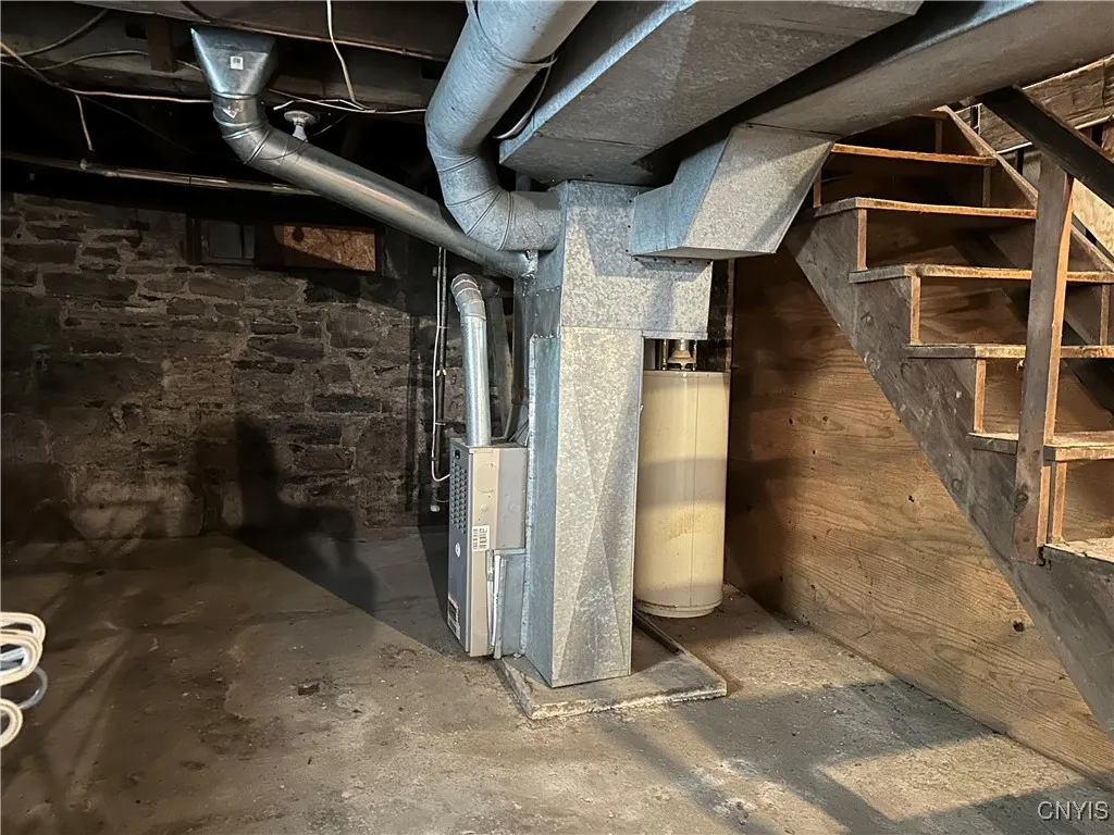 13 School Street, Auburn, New York 13021, Auburn, New York 13021, 6 Bedrooms Bedrooms, ,2 BathroomsBathrooms,Residential,Closed,13 School Street, Auburn, New York 13021,0,S1608772