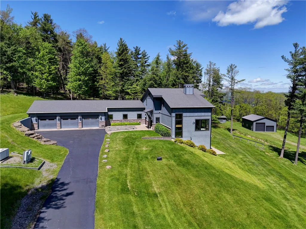 8763 Greyton H Taylor Memorial Drive, Urbana, New, Urbana, New York 14840, 4 Bedrooms Bedrooms, 12 Rooms Rooms,4 BathroomsBathrooms,Residential,Closed,8763 Greyton H Taylor Memorial Drive, Urbana, New ,0,R1608525