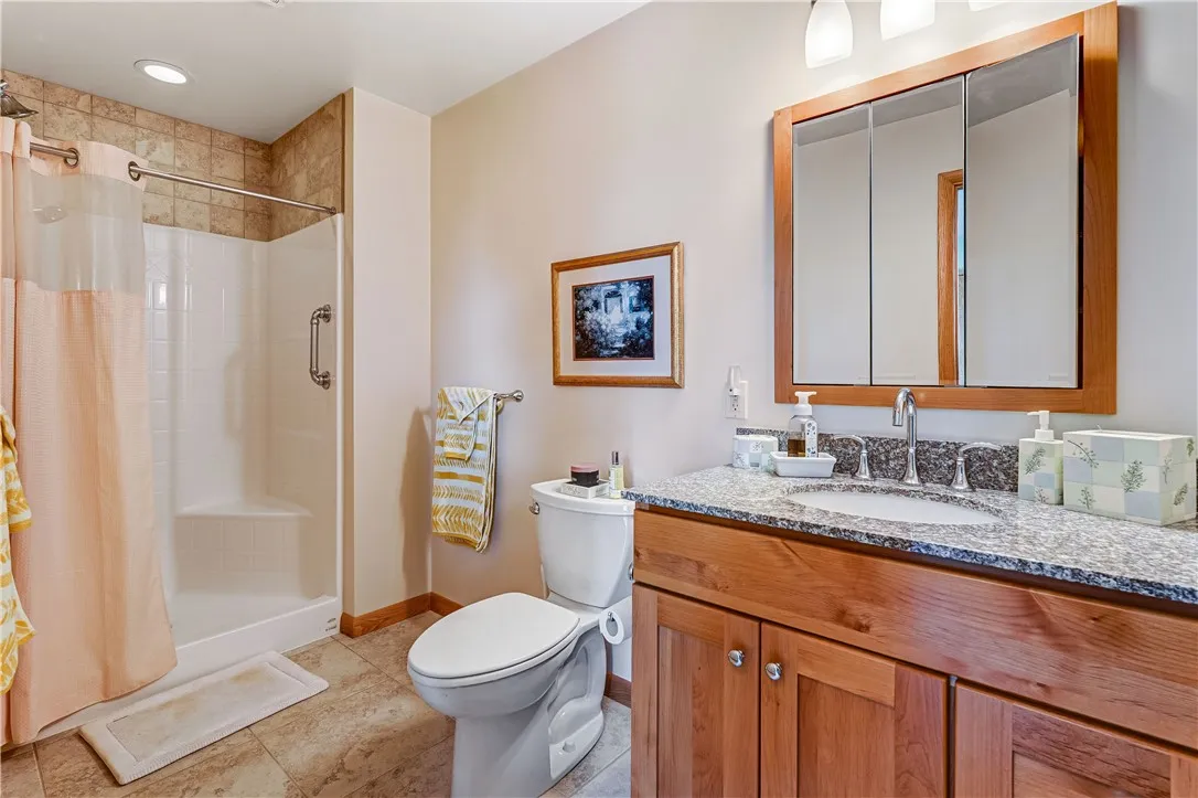 8763 Greyton H Taylor Memorial Drive, Urbana, New, Urbana, New York 14840, 4 Bedrooms Bedrooms, 12 Rooms Rooms,4 BathroomsBathrooms,Residential,Closed,8763 Greyton H Taylor Memorial Drive, Urbana, New ,0,R1608525