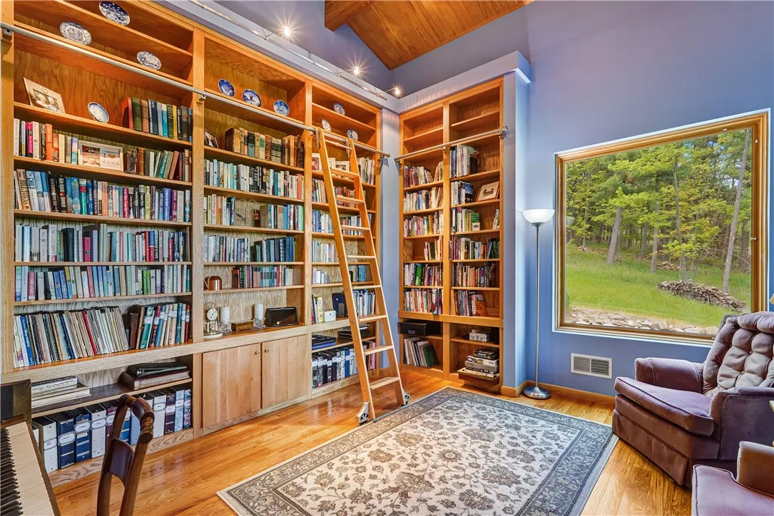 8763 Greyton H Taylor Memorial Drive, Urbana, New, Urbana, New York 14840, 4 Bedrooms Bedrooms, 12 Rooms Rooms,4 BathroomsBathrooms,Residential,Closed,8763 Greyton H Taylor Memorial Drive, Urbana, New ,0,R1608525