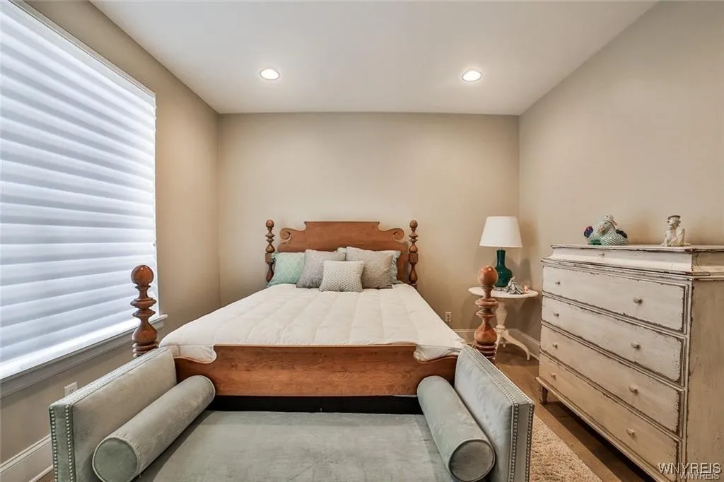 5692 Ferncrest Court B, Clarence, New York 14032, Clarence, New York 14032, 2 Bedrooms Bedrooms, 7 Rooms Rooms,2 BathroomsBathrooms,Residential,Closed,5692 Ferncrest Court B, Clarence, New York 14032,B1609083