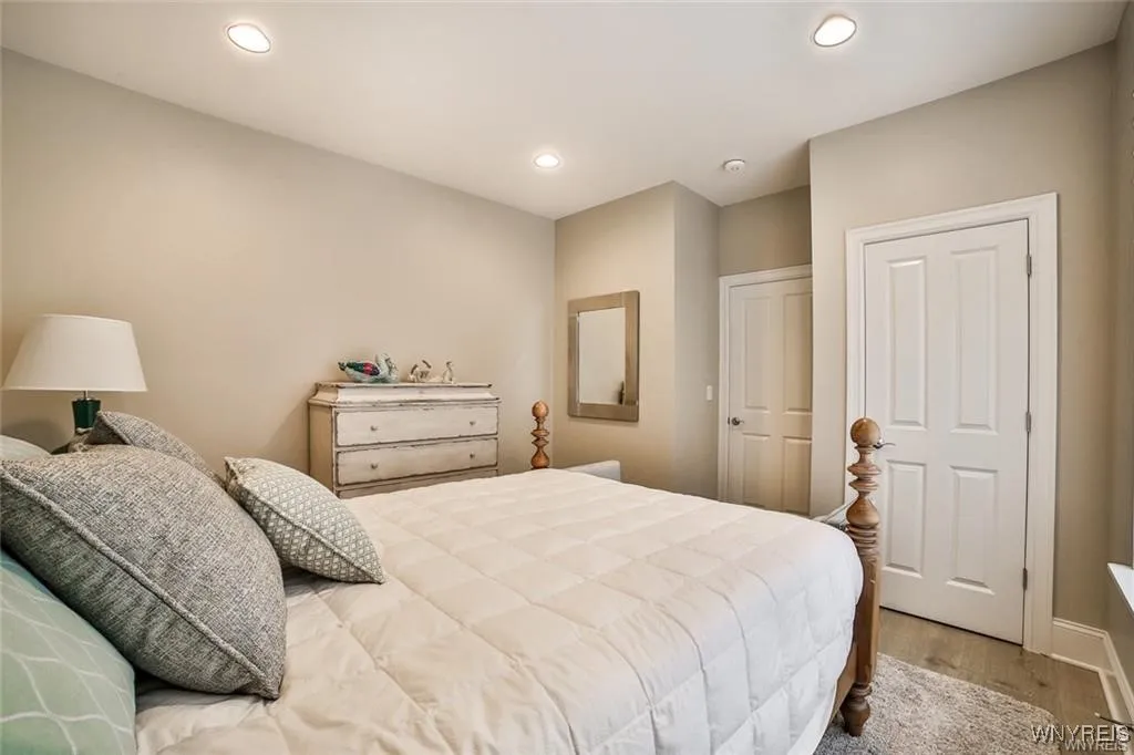 5692 Ferncrest Court B, Clarence, New York 14032, Clarence, New York 14032, 2 Bedrooms Bedrooms, 7 Rooms Rooms,2 BathroomsBathrooms,Residential,Closed,5692 Ferncrest Court B, Clarence, New York 14032,B1609083
