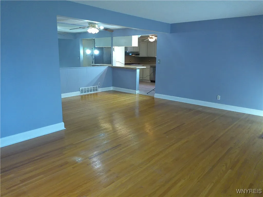 90 Nadon Place, Tonawanda-town, New York 14150, Tonawanda, New York 14150, 3 Bedrooms Bedrooms, 7 Rooms Rooms,2 BathroomsBathrooms,Residential,Closed,90 Nadon Place, Tonawanda-town, New York 14150,B1608766
