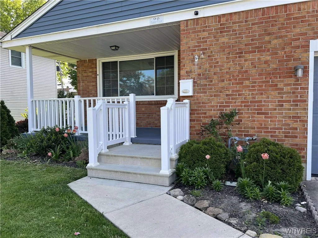 90 Nadon Place, Tonawanda-town, New York 14150, Tonawanda, New York 14150, 3 Bedrooms Bedrooms, 7 Rooms Rooms,2 BathroomsBathrooms,Residential,Closed,90 Nadon Place, Tonawanda-town, New York 14150,B1608766