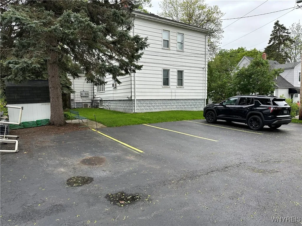 938 Ridge Road, Lackawanna, New York 14218, Lackawanna, New York 14218, 5 Bedrooms Bedrooms, ,3 BathroomsBathrooms,Residential,For Sale,938 Ridge Road, Lackawanna, New York 14218,B1608825