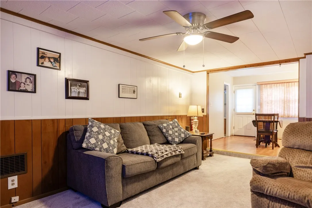 182 East Pulteney Street, Corning-city, New York 1, Corning City, New York 14830, 3 Bedrooms Bedrooms, 8 Rooms Rooms,1 BathroomBathrooms,Residential,Closed,182 East Pulteney Street, Corning-city, New York 1,0,R1608977