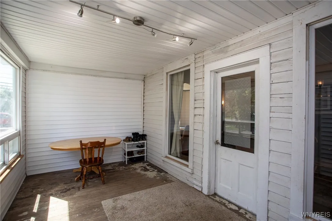 93 North Buffalo Street, Concord, New York 14141, Concord, New York 14141, 5 Bedrooms Bedrooms, ,2 BathroomsBathrooms,Residential,Closed,93 North Buffalo Street, Concord, New York 14141,B1608626