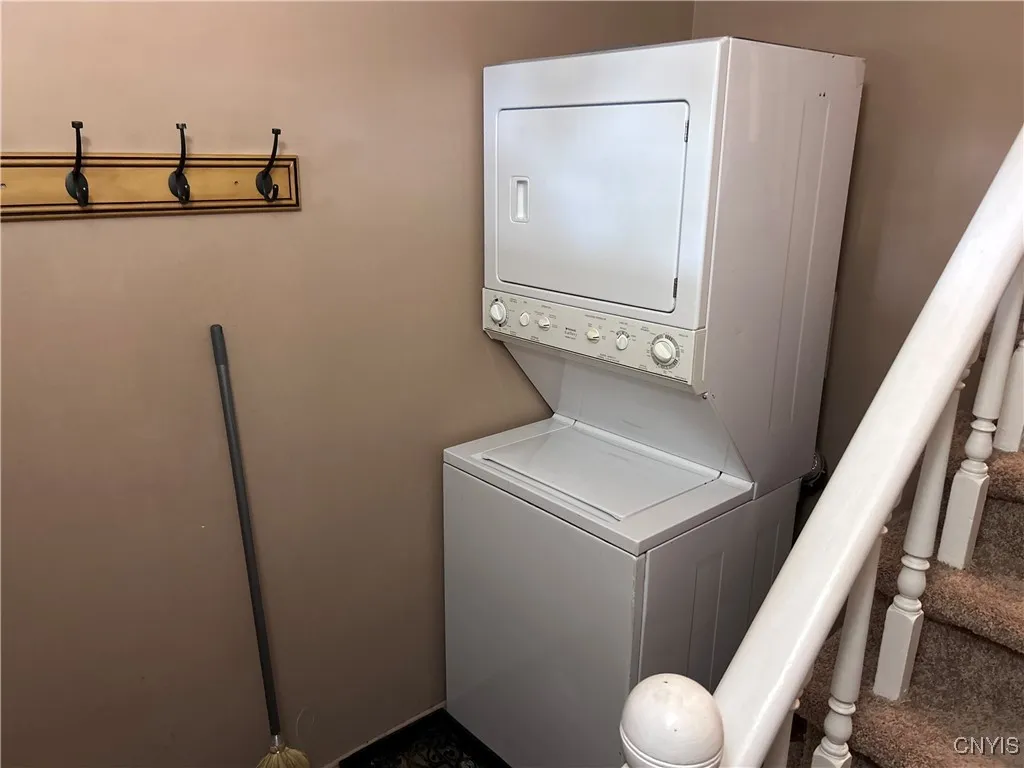 717 Lawrence Street, Watertown-city, New York 1360, Watertown City, New York 13601, 3 Bedrooms Bedrooms, ,2 BathroomsBathrooms,Residential,Closed,717 Lawrence Street, Watertown-city, New York 1360,0,S1605870