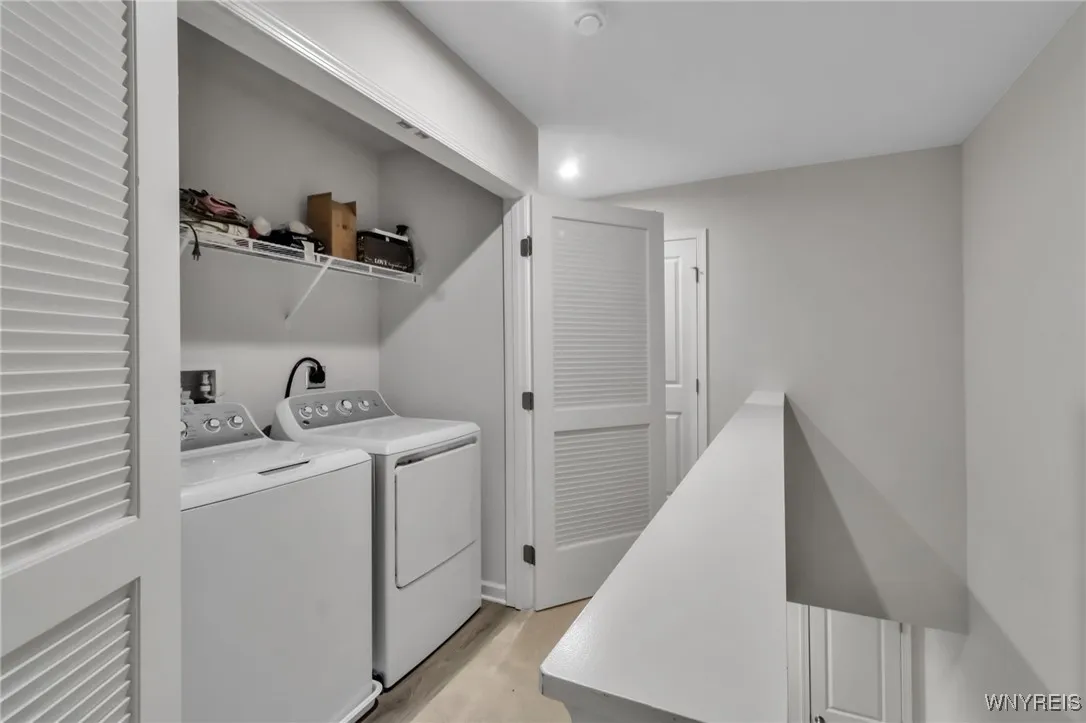 18 Grant Boulevard, West Seneca, New York 14218, West Seneca, New York 14218, 3 Bedrooms Bedrooms, 10 Rooms Rooms,3 BathroomsBathrooms,Residential,Closed,18 Grant Boulevard, West Seneca, New York 14218,B1609092