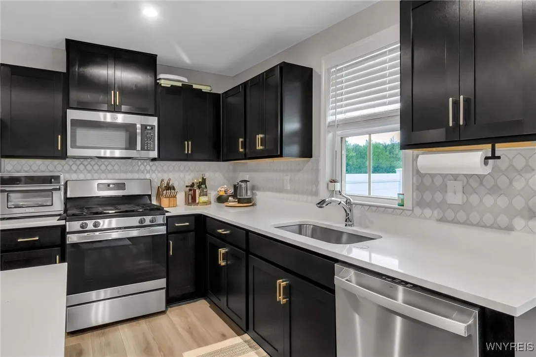 18 Grant Boulevard, West Seneca, New York 14218, West Seneca, New York 14218, 3 Bedrooms Bedrooms, 10 Rooms Rooms,3 BathroomsBathrooms,Residential,Closed,18 Grant Boulevard, West Seneca, New York 14218,B1609092