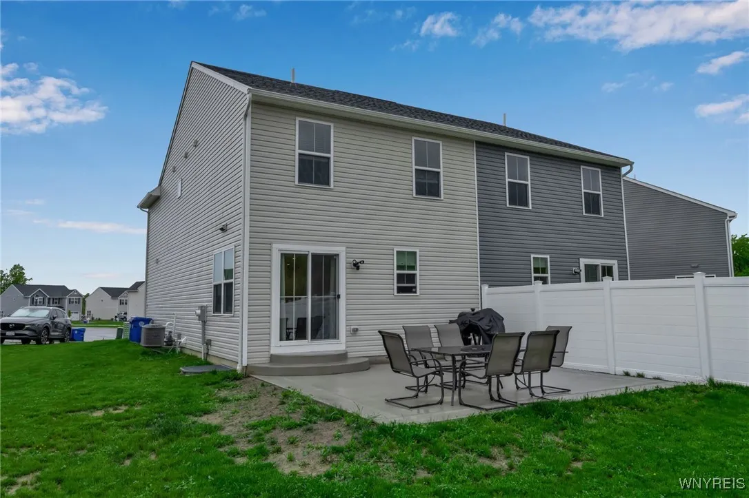 18 Grant Boulevard, West Seneca, New York 14218, West Seneca, New York 14218, 3 Bedrooms Bedrooms, 10 Rooms Rooms,3 BathroomsBathrooms,Residential,Closed,18 Grant Boulevard, West Seneca, New York 14218,B1609092