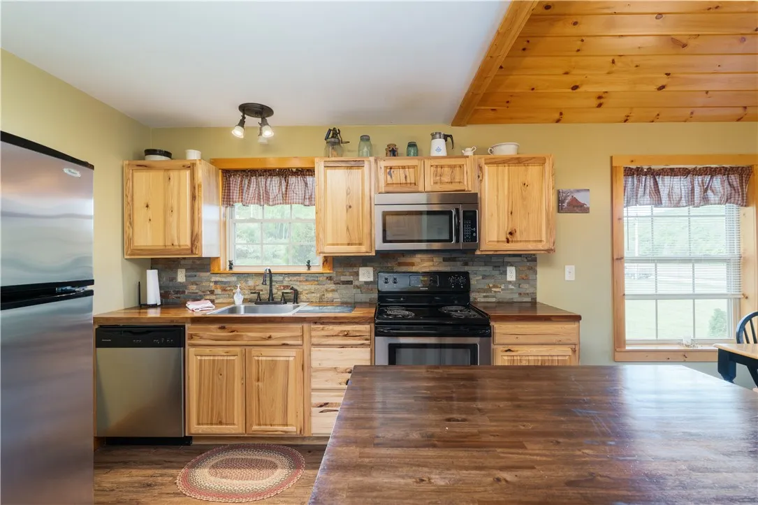 2371 Rough And Ready Road, Greenwood, New York 148, Greenwood, New York 14877, 3 Bedrooms Bedrooms, 6 Rooms Rooms,1 BathroomBathrooms,Residential,Closed,2371 Rough And Ready Road, Greenwood, New York 148,0,R1608357