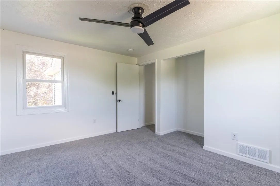 82 Haskins Lane North, Greece, New York 14468, Greece, New York 14468, 3 Bedrooms Bedrooms, 6 Rooms Rooms,2 BathroomsBathrooms,Residential,Closed,82 Haskins Lane North, Greece, New York 14468,0,R1609184