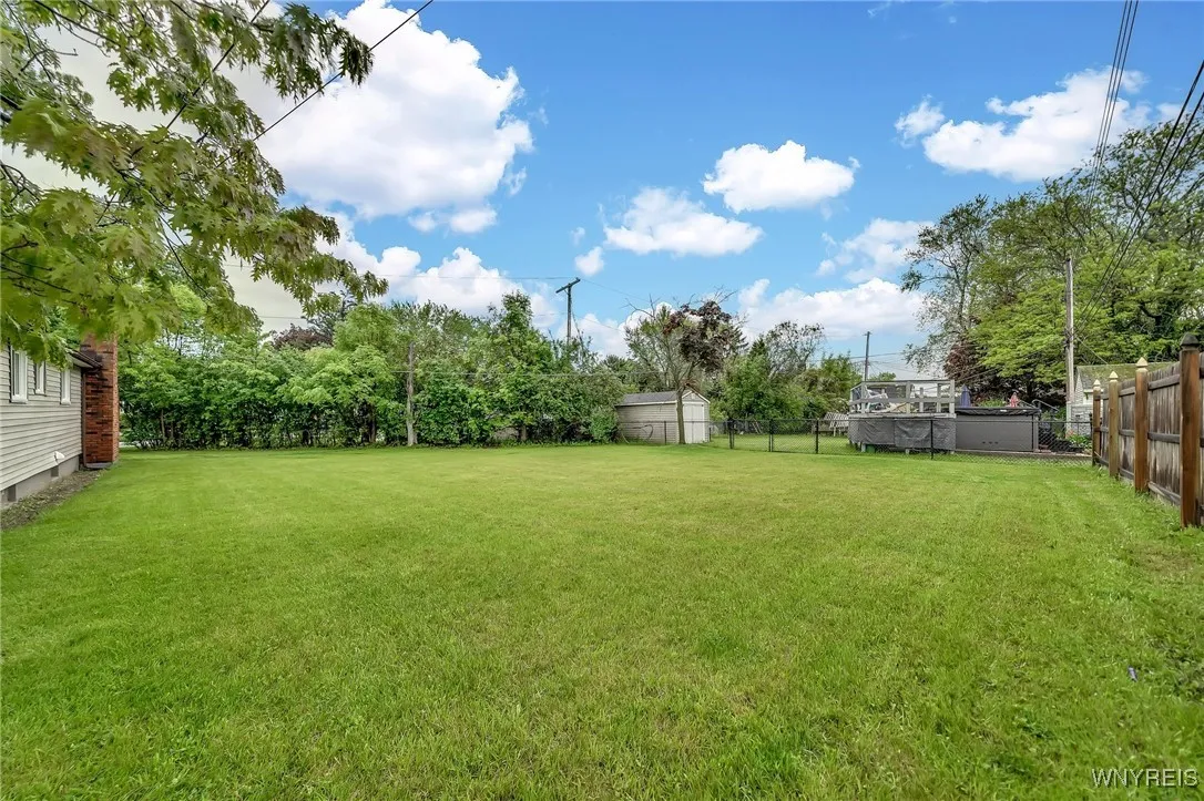 150 Mayfield Avenue, Tonawanda-town, New York 1415, Tonawanda, New York 14150, 3 Bedrooms Bedrooms, 5 Rooms Rooms,1 BathroomBathrooms,Residential,Closed,150 Mayfield Avenue, Tonawanda-town, New York 1415,0,B1609051