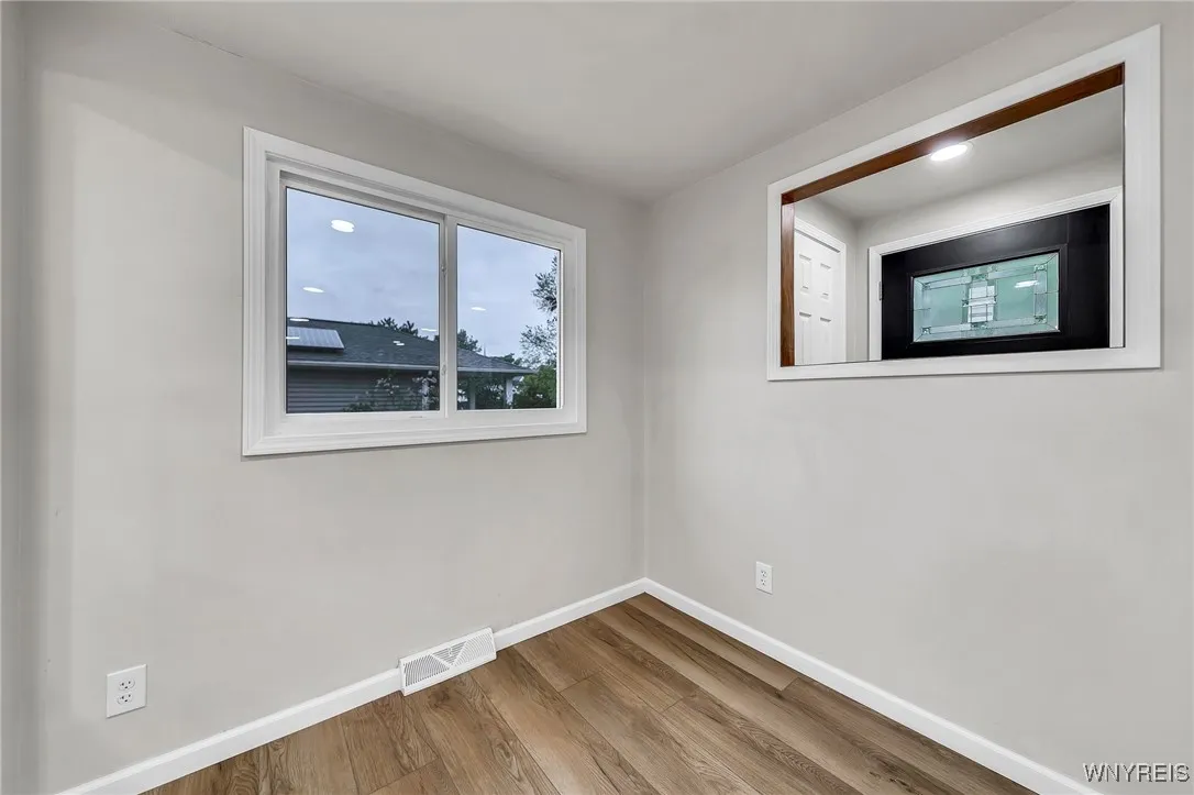 150 Mayfield Avenue, Tonawanda-town, New York 1415, Tonawanda, New York 14150, 3 Bedrooms Bedrooms, 5 Rooms Rooms,1 BathroomBathrooms,Residential,Closed,150 Mayfield Avenue, Tonawanda-town, New York 1415,0,B1609051