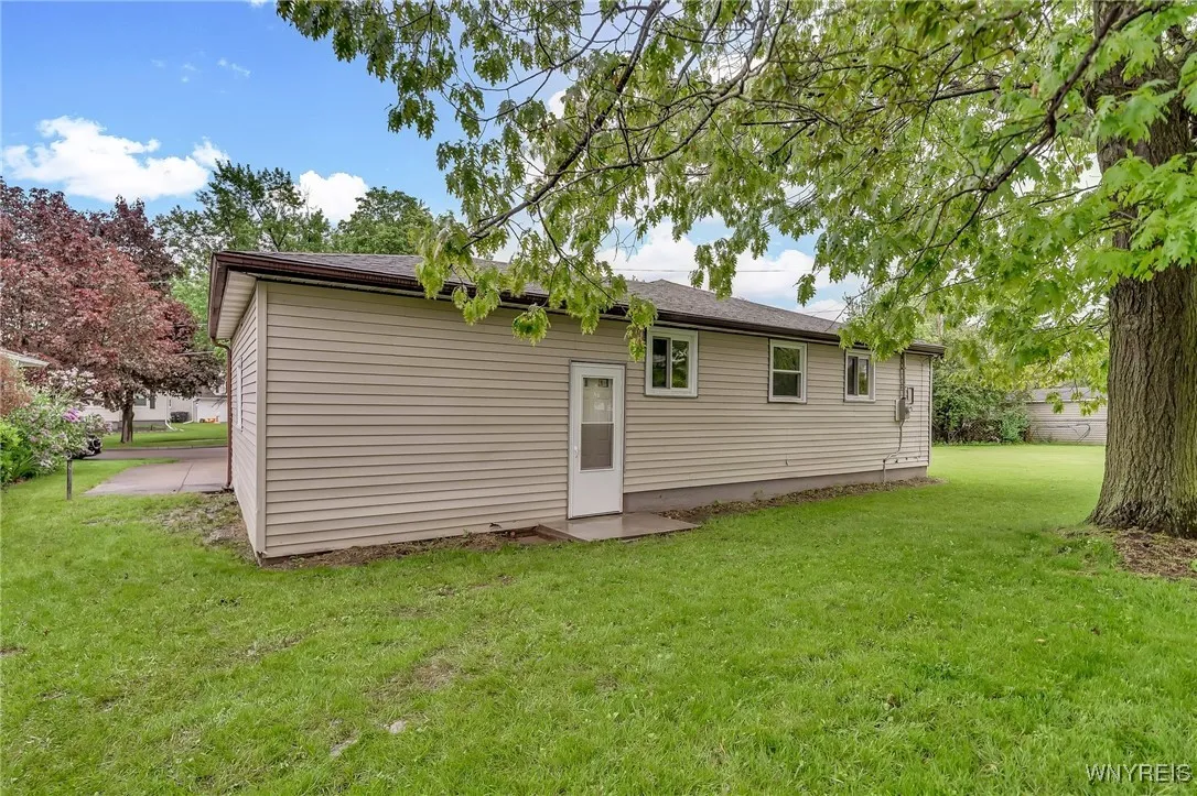 150 Mayfield Avenue, Tonawanda-town, New York 1415, Tonawanda, New York 14150, 3 Bedrooms Bedrooms, 5 Rooms Rooms,1 BathroomBathrooms,Residential,Closed,150 Mayfield Avenue, Tonawanda-town, New York 1415,0,B1609051