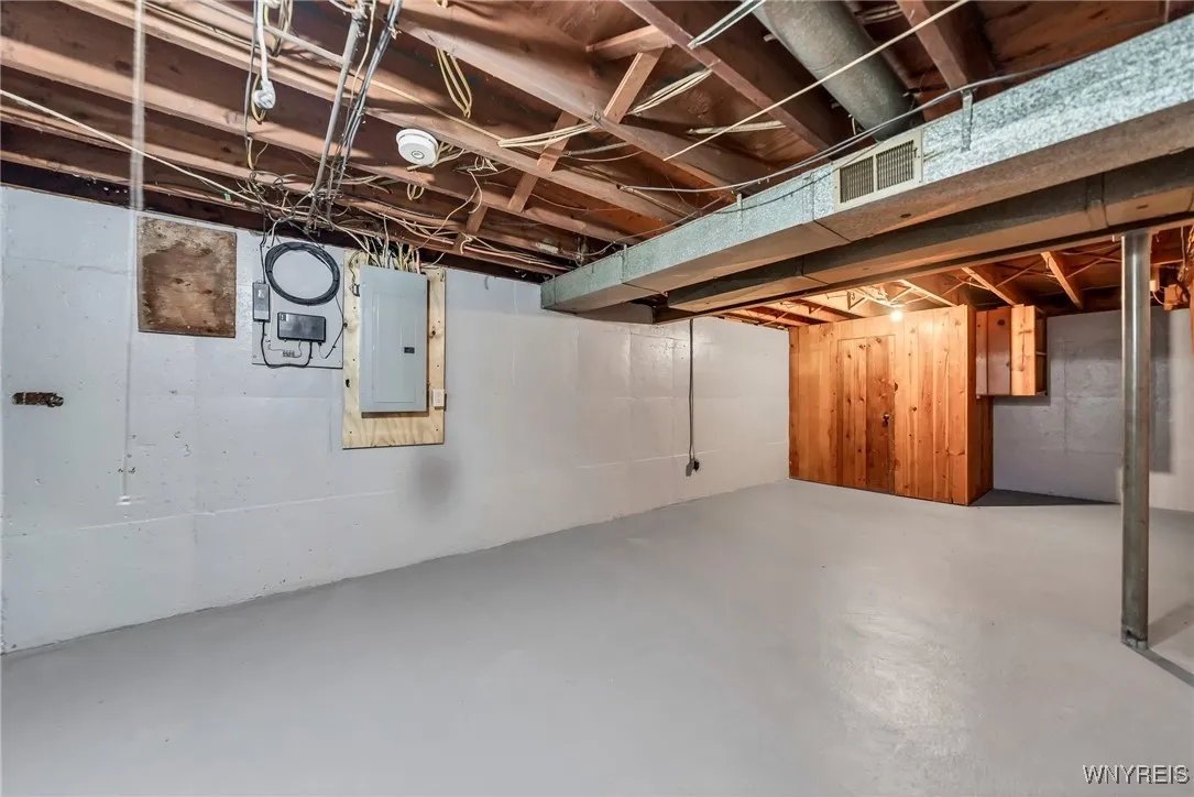 150 Mayfield Avenue, Tonawanda-town, New York 1415, Tonawanda, New York 14150, 3 Bedrooms Bedrooms, 5 Rooms Rooms,1 BathroomBathrooms,Residential,Closed,150 Mayfield Avenue, Tonawanda-town, New York 1415,0,B1609051
