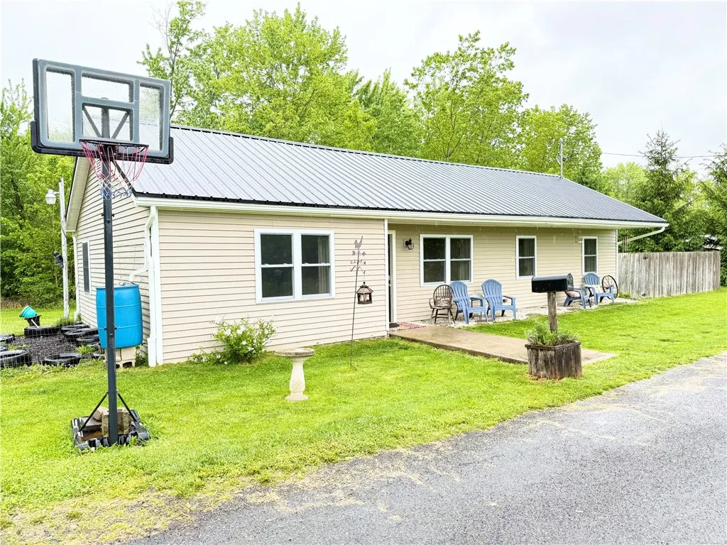 1140 Caroline Road Extension, Junius, New York 131, Junius, New York 13165, 3 Bedrooms Bedrooms, 5 Rooms Rooms,2 BathroomsBathrooms,Residential,Closed,1140 Caroline Road Extension, Junius, New York 131,0,R1608942