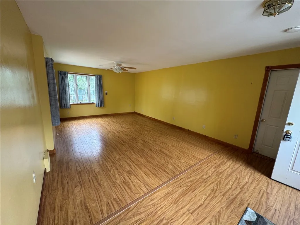 18 Eric Street, Norwich-city, New York 13815, Norwich, New York 13815, 3 Bedrooms Bedrooms, 11 Rooms Rooms,2 BathroomsBathrooms,Residential,Closed,18 Eric Street, Norwich-city, New York 13815,0,R1608603