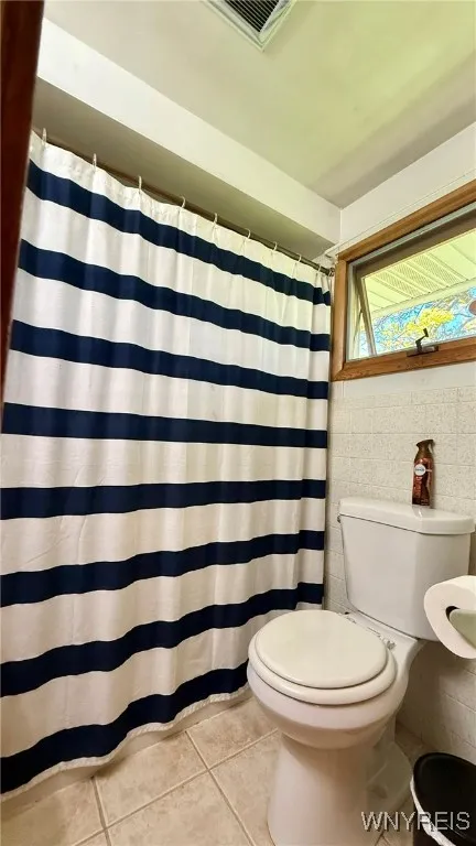 Upper Apartment