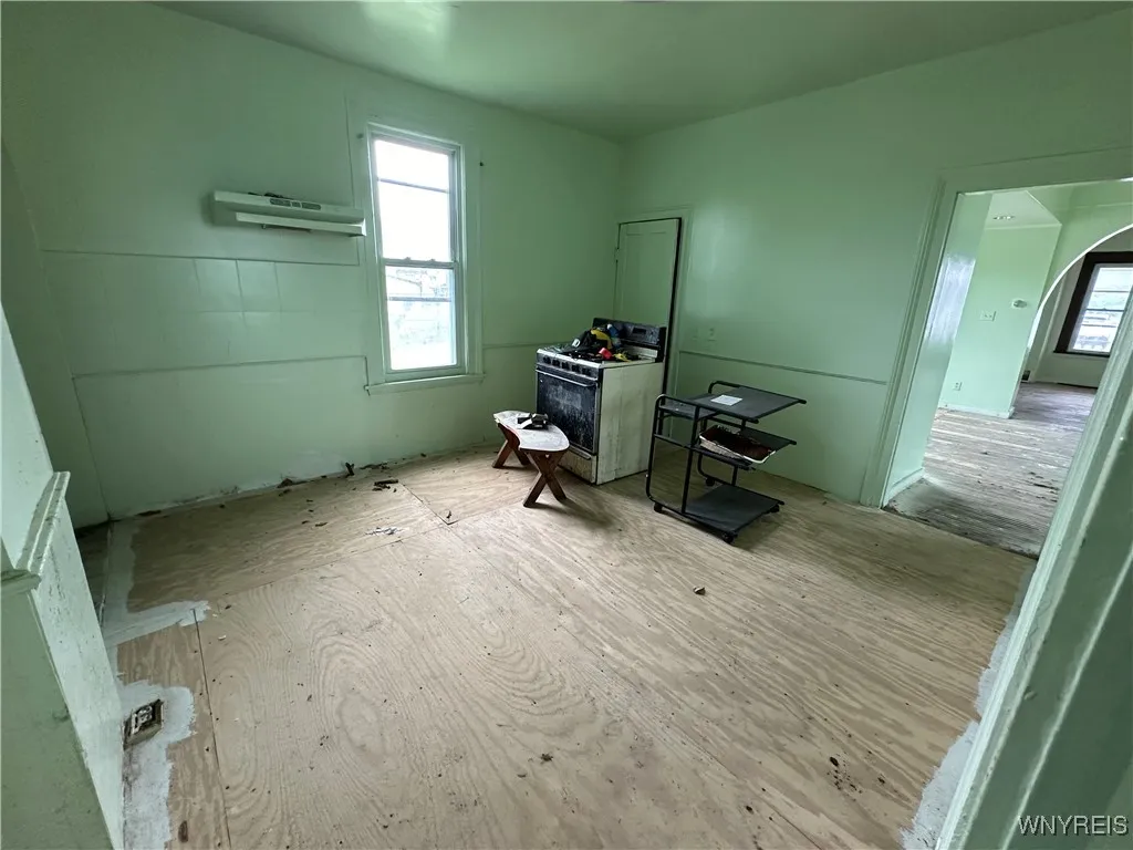 23 Cayuga Street, Buffalo, New York 14211, Buffalo, New York 14211, 3 Bedrooms Bedrooms, 7 Rooms Rooms,1 BathroomBathrooms,Residential,Closed,23 Cayuga Street, Buffalo, New York 14211,0,B1604161