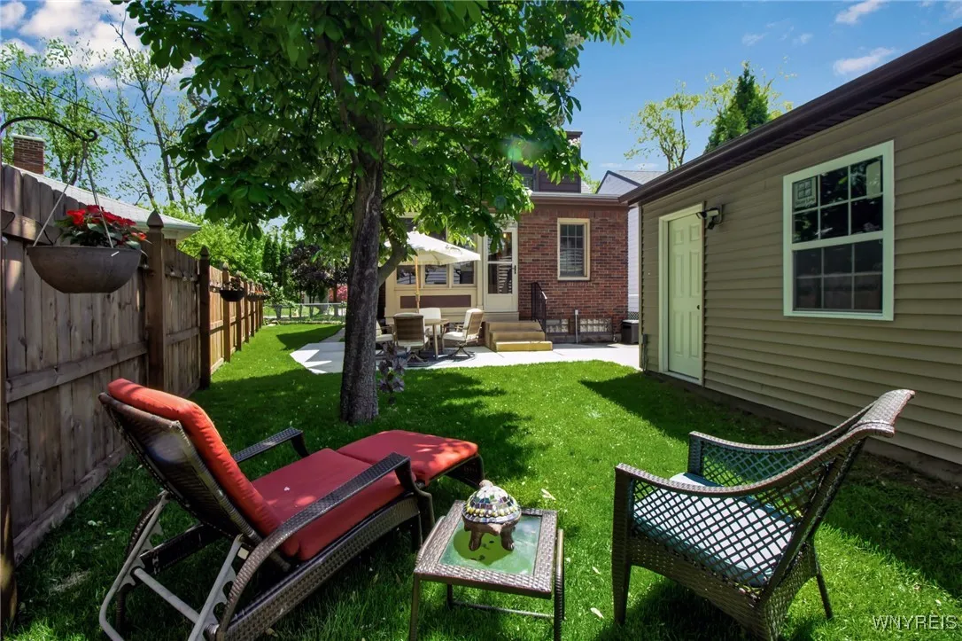 88 Garland Drive, Amherst, New York 14226, Amherst, New York 14226, 4 Bedrooms Bedrooms, 11 Rooms Rooms,1 BathroomBathrooms,Residential,Closed,88 Garland Drive, Amherst, New York 14226,0,B1608713