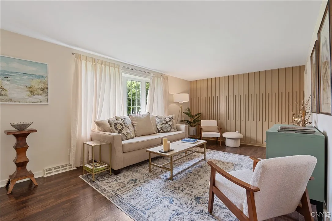 707 Hanover Avenue, Salina, New York 13088, Salina, New York 13088, 3 Bedrooms Bedrooms, 9 Rooms Rooms,1 BathroomBathrooms,Residential,Closed,707 Hanover Avenue, Salina, New York 13088,S1608662
