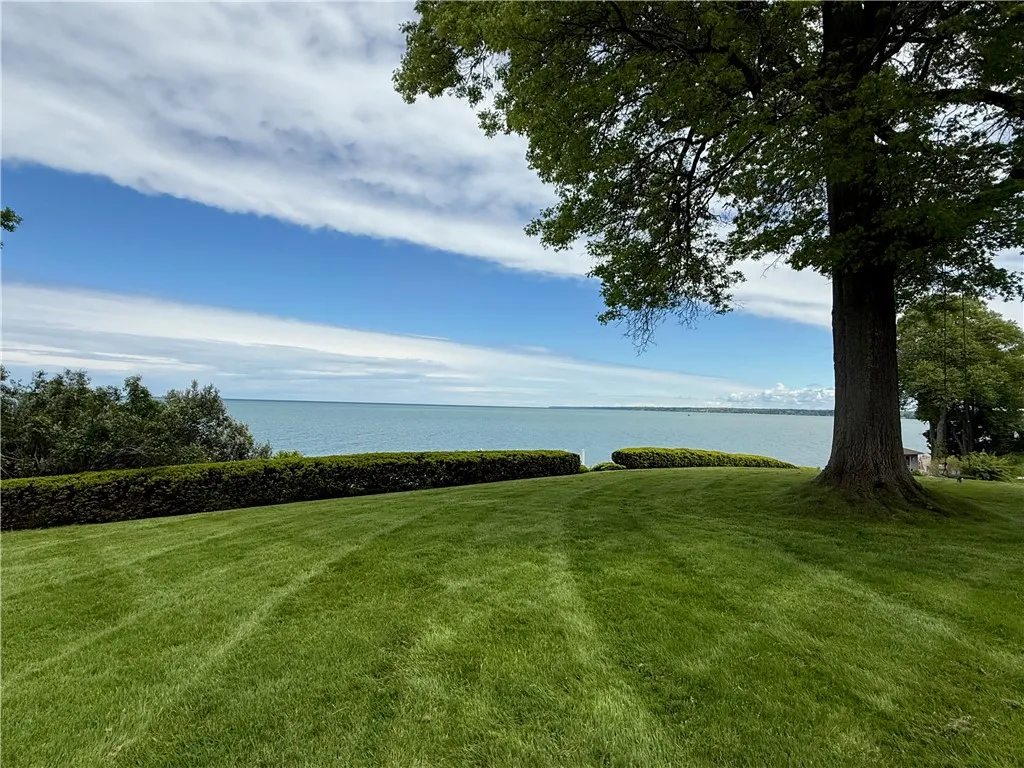 700 Rock Beach Road, Irondequoit, New York 14617, Irondequoit, New York 14617, 3 Bedrooms Bedrooms, 8 Rooms Rooms,3 BathroomsBathrooms,Residential,Closed,700 Rock Beach Road, Irondequoit, New York 14617,R1609343