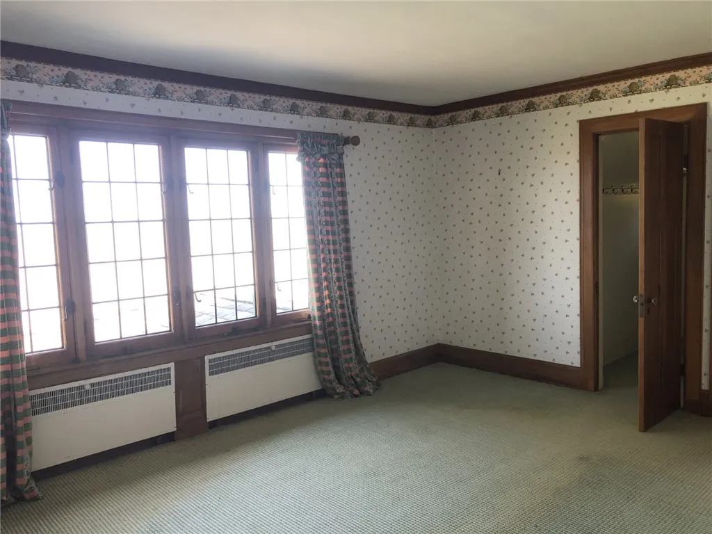 700 Rock Beach Road, Irondequoit, New York 14617, Irondequoit, New York 14617, 3 Bedrooms Bedrooms, 8 Rooms Rooms,3 BathroomsBathrooms,Residential,Closed,700 Rock Beach Road, Irondequoit, New York 14617,R1609343
