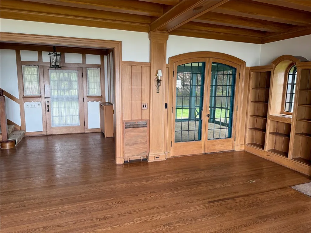 700 Rock Beach Road, Irondequoit, New York 14617, Irondequoit, New York 14617, 3 Bedrooms Bedrooms, 8 Rooms Rooms,3 BathroomsBathrooms,Residential,Closed,700 Rock Beach Road, Irondequoit, New York 14617,R1609343