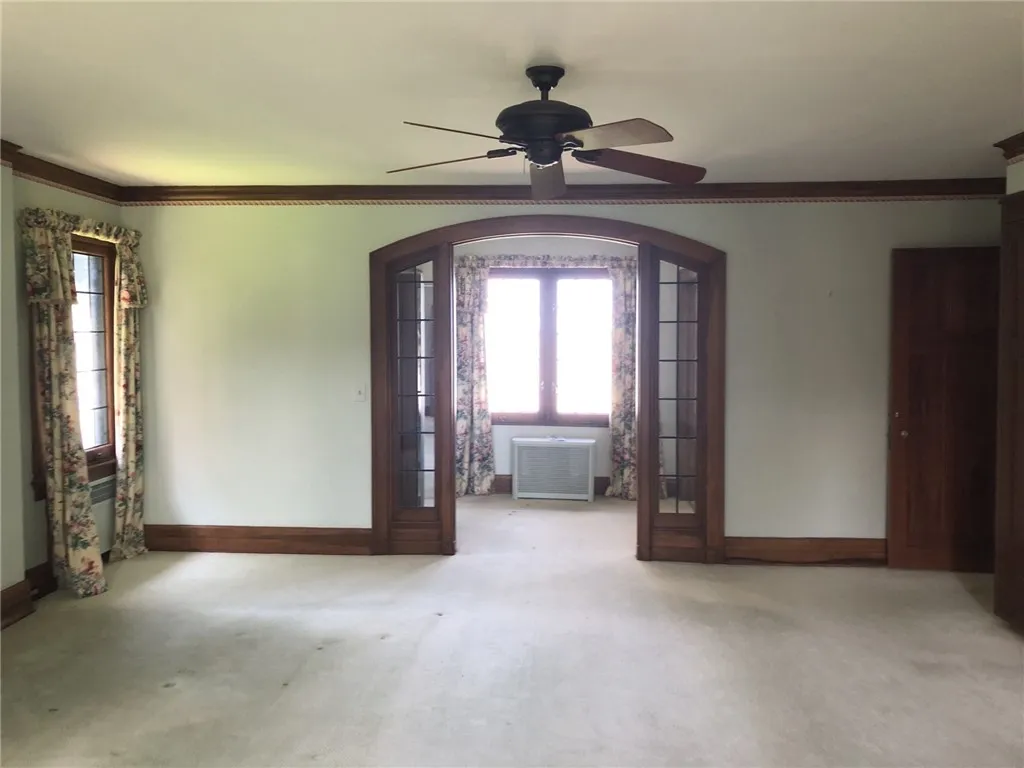 700 Rock Beach Road, Irondequoit, New York 14617, Irondequoit, New York 14617, 3 Bedrooms Bedrooms, 8 Rooms Rooms,3 BathroomsBathrooms,Residential,Closed,700 Rock Beach Road, Irondequoit, New York 14617,R1609343