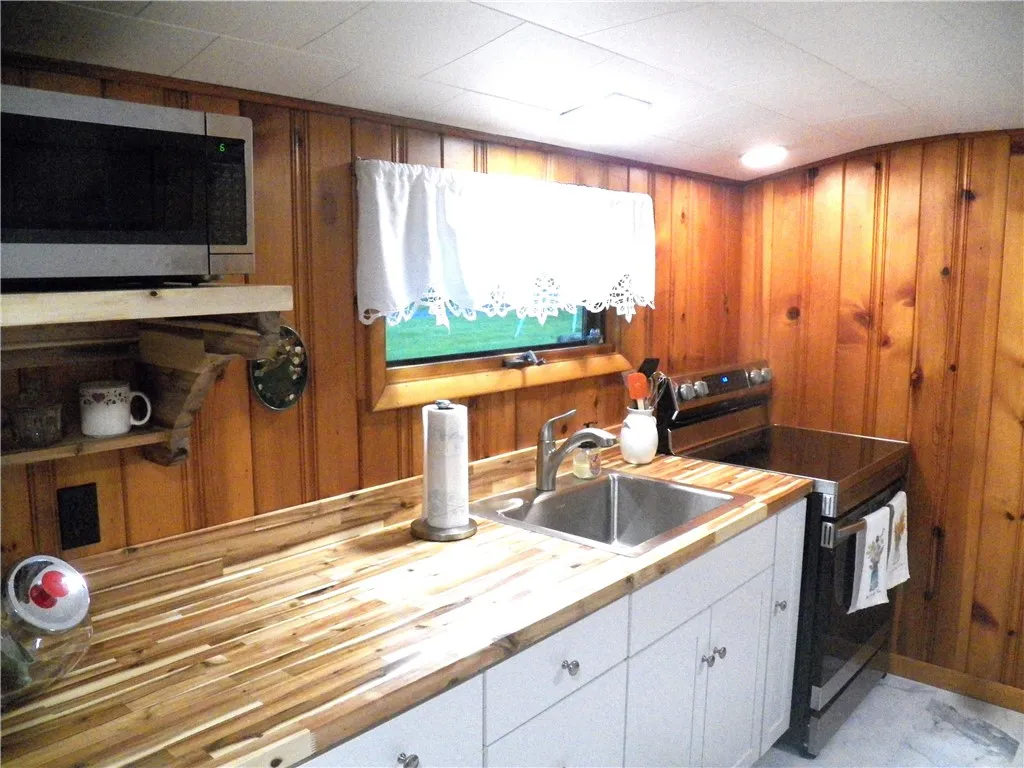 5382 Burns Point, Richmond, New York 14471, Richmond, New York 14471, 2 Bedrooms Bedrooms, 5 Rooms Rooms,1 BathroomBathrooms,Residential,Closed,5382 Burns Point, Richmond, New York 14471,R1609213