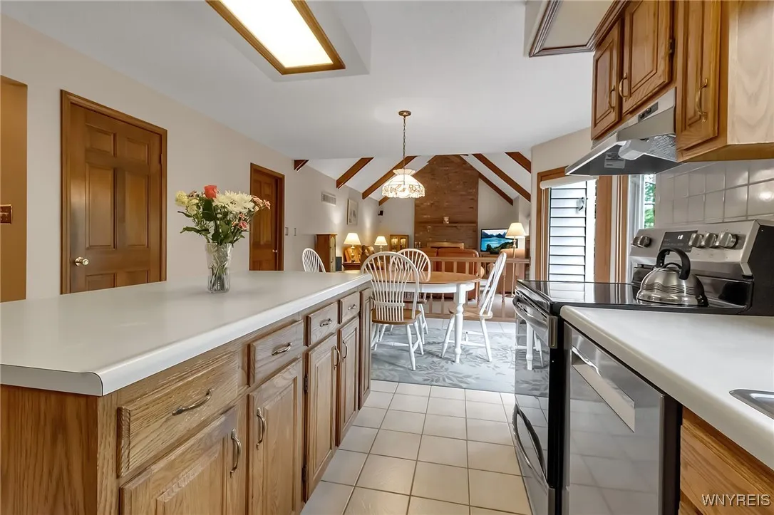 181 Viscount Drive, Amherst, New York 14221, Amherst, New York 14221, 4 Bedrooms Bedrooms, 13 Rooms Rooms,2 BathroomsBathrooms,Residential,For Sale,181 Viscount Drive, Amherst, New York 14221,B1609114