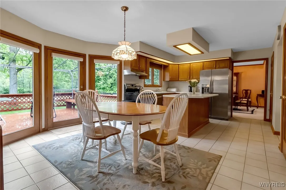 181 Viscount Drive, Amherst, New York 14221, Amherst, New York 14221, 4 Bedrooms Bedrooms, 13 Rooms Rooms,2 BathroomsBathrooms,Residential,For Sale,181 Viscount Drive, Amherst, New York 14221,B1609114