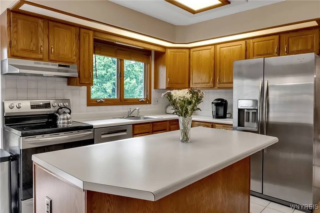 181 Viscount Drive, Amherst, New York 14221, Amherst, New York 14221, 4 Bedrooms Bedrooms, 13 Rooms Rooms,2 BathroomsBathrooms,Residential,For Sale,181 Viscount Drive, Amherst, New York 14221,B1609114