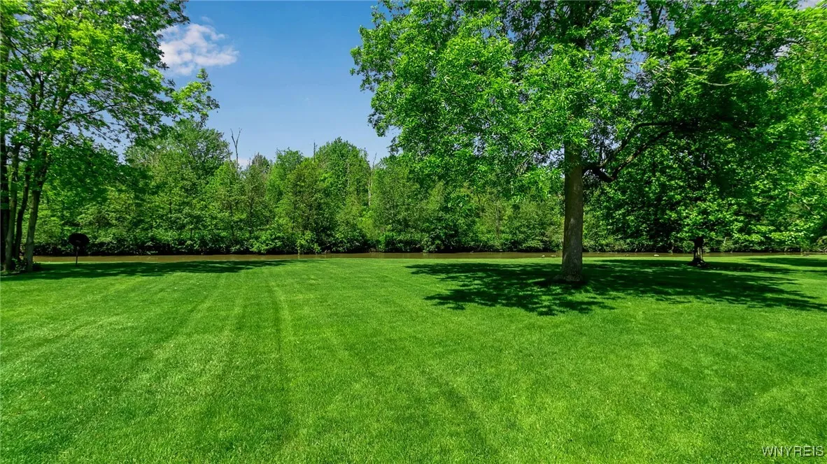 181 Viscount Drive, Amherst, New York 14221, Amherst, New York 14221, 4 Bedrooms Bedrooms, 13 Rooms Rooms,2 BathroomsBathrooms,Residential,For Sale,181 Viscount Drive, Amherst, New York 14221,0,B1609114