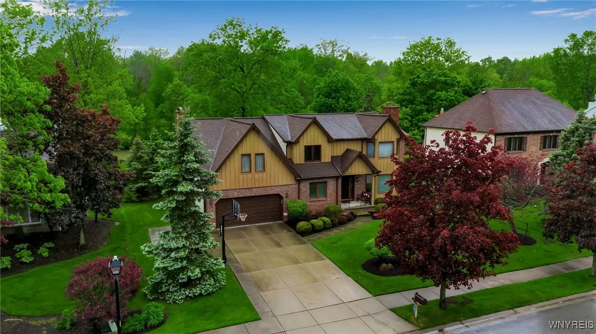 181 Viscount Drive, Amherst, New York 14221, Amherst, New York 14221, 4 Bedrooms Bedrooms, 13 Rooms Rooms,2 BathroomsBathrooms,Residential,For Sale,181 Viscount Drive, Amherst, New York 14221,B1609114