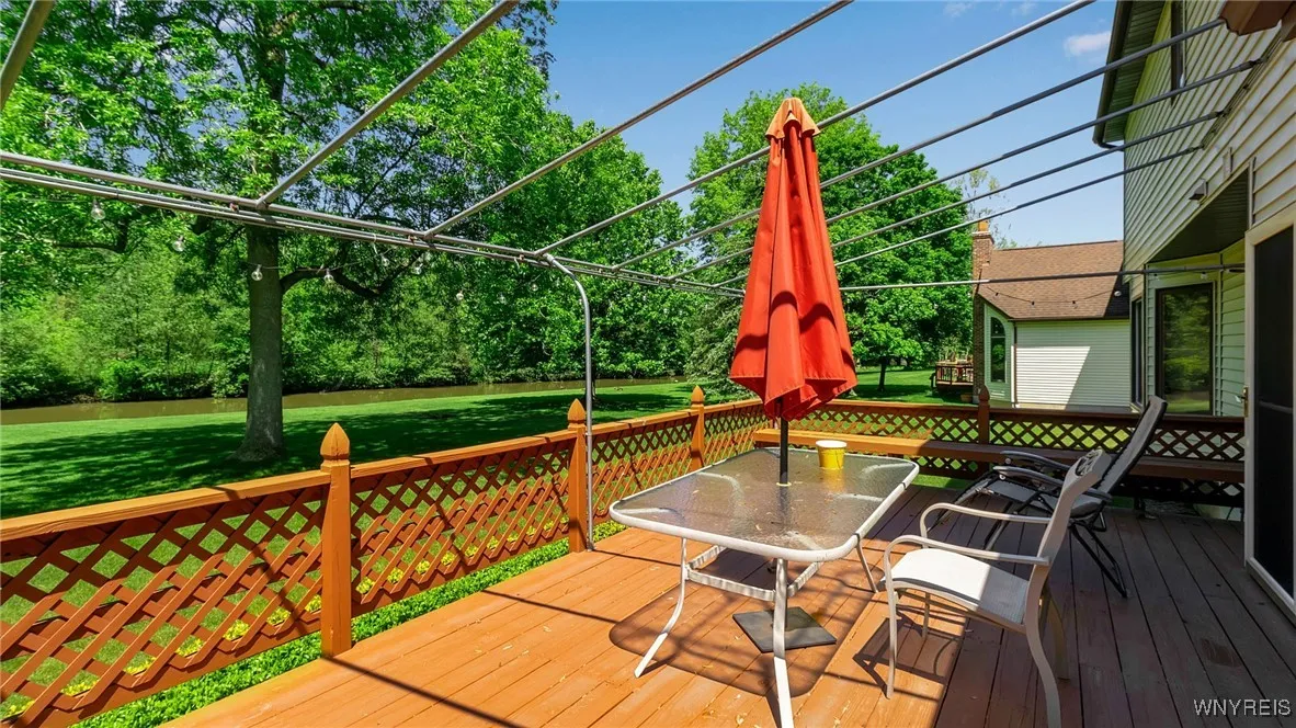 181 Viscount Drive, Amherst, New York 14221, Amherst, New York 14221, 4 Bedrooms Bedrooms, 13 Rooms Rooms,2 BathroomsBathrooms,Residential,For Sale,181 Viscount Drive, Amherst, New York 14221,0,B1609114