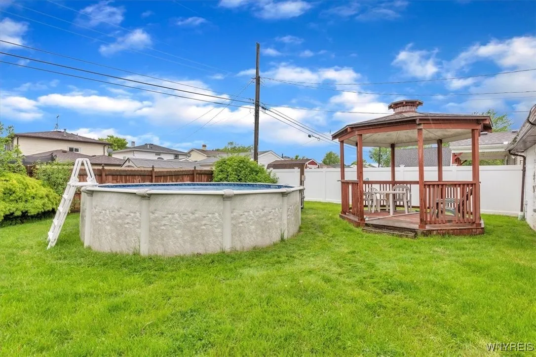 173 Carpenter Avenue, Tonawanda-town, New York 142, Tonawanda, New York 14223, 3 Bedrooms Bedrooms, 8 Rooms Rooms,2 BathroomsBathrooms,Residential,Closed,173 Carpenter Avenue, Tonawanda-town, New York 142,0,B1604860