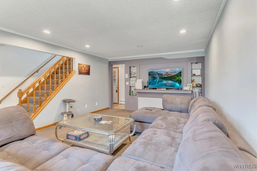 173 Carpenter Avenue, Tonawanda-town, New York 142, Tonawanda, New York 14223, 3 Bedrooms Bedrooms, 8 Rooms Rooms,2 BathroomsBathrooms,Residential,Closed,173 Carpenter Avenue, Tonawanda-town, New York 142,0,B1604860