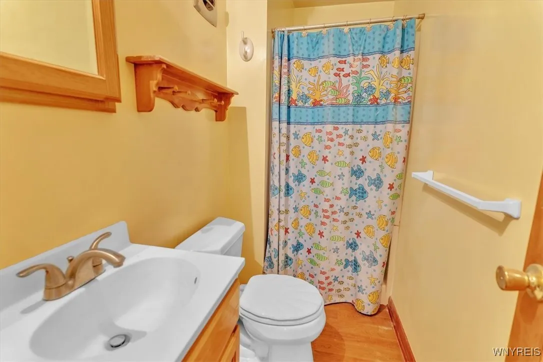 173 Carpenter Avenue, Tonawanda-town, New York 142, Tonawanda, New York 14223, 3 Bedrooms Bedrooms, 8 Rooms Rooms,2 BathroomsBathrooms,Residential,Closed,173 Carpenter Avenue, Tonawanda-town, New York 142,0,B1604860