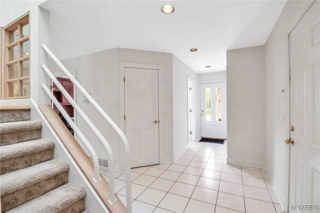 52 Hidden Pines Court, Amherst, New York 14051, Amherst, New York 14051, 5 Bedrooms Bedrooms, 14 Rooms Rooms,5 BathroomsBathrooms,Residential,Closed,52 Hidden Pines Court, Amherst, New York 14051,B1609221