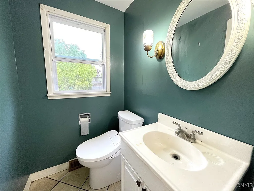 79 Bayberry Circle, Clay, New York 13090, Clay, New York 13090, 5 Bedrooms Bedrooms, 12 Rooms Rooms,1 BathroomBathrooms,Residential,Closed,79 Bayberry Circle, Clay, New York 13090,0,S1608137