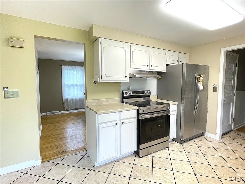 79 Bayberry Circle, Clay, New York 13090, Clay, New York 13090, 5 Bedrooms Bedrooms, 12 Rooms Rooms,1 BathroomBathrooms,Residential,Closed,79 Bayberry Circle, Clay, New York 13090,0,S1608137