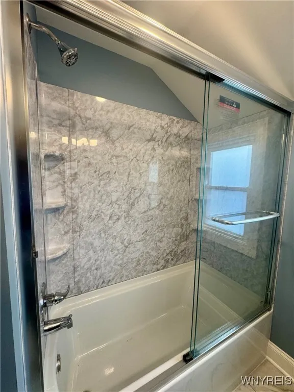 268 Callodine Avenue, Amherst, New York 14226, Amherst, New York 14226, 2 Bedrooms Bedrooms, 4 Rooms Rooms,1 BathroomBathrooms,Residential Lease,For Rent,268 Callodine Avenue, Amherst, New York 14226,B1609338