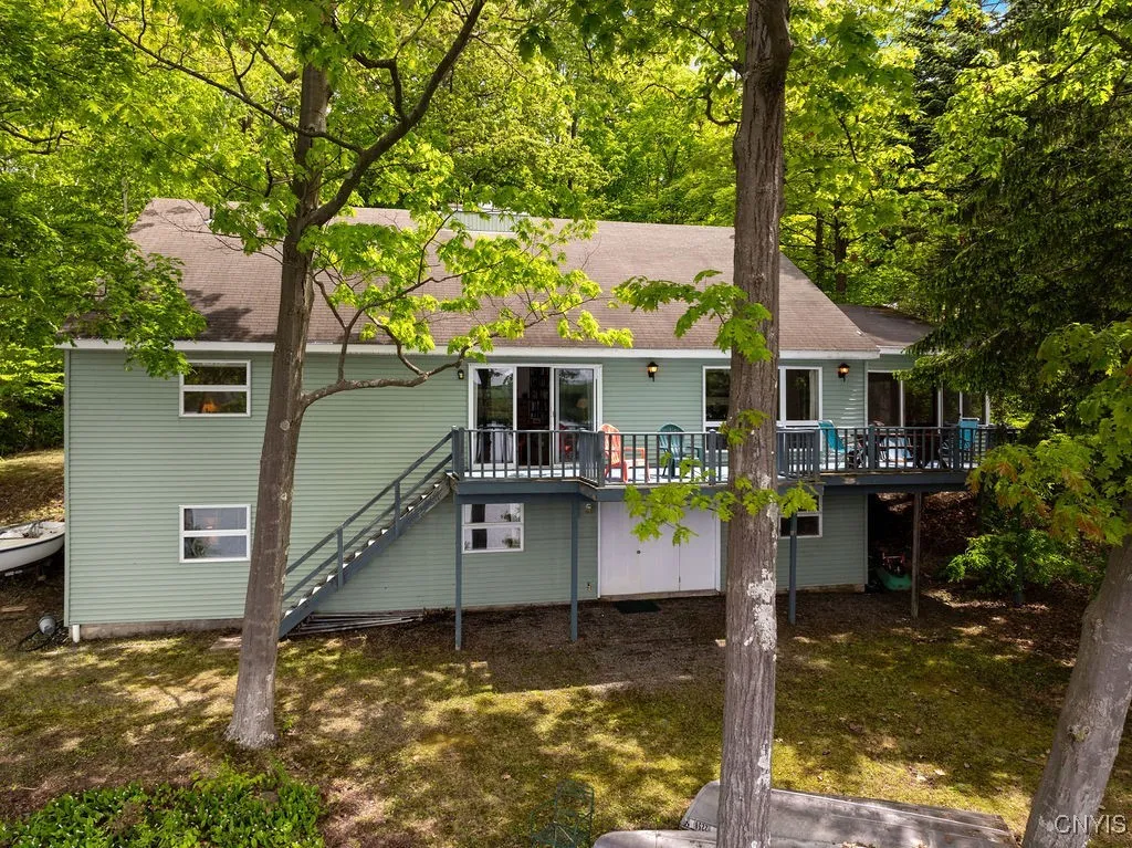 388 Dolphin Point Lane East, Moravia, New York 131, Niles, New York 13118, 4 Bedrooms Bedrooms, 9 Rooms Rooms,3 BathroomsBathrooms,Residential,Closed,388 Dolphin Point Lane East, Moravia, New York 131,0,S1609384